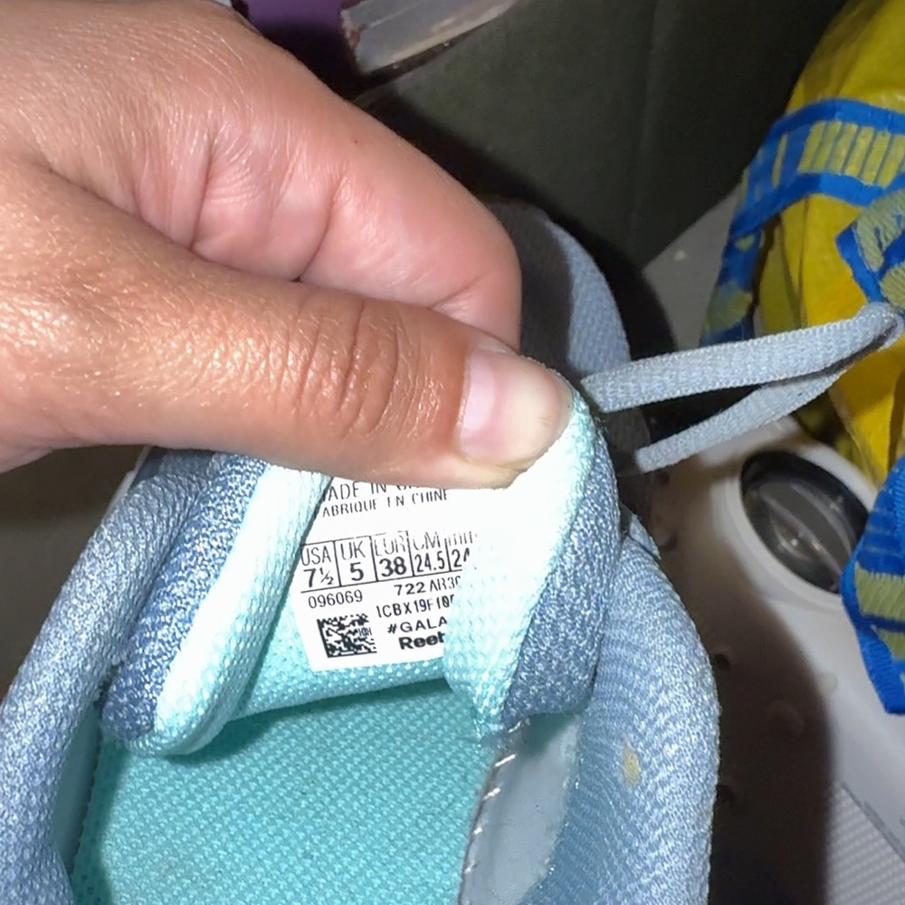 Reebok Blue Sneakers Lightweight and Stylish